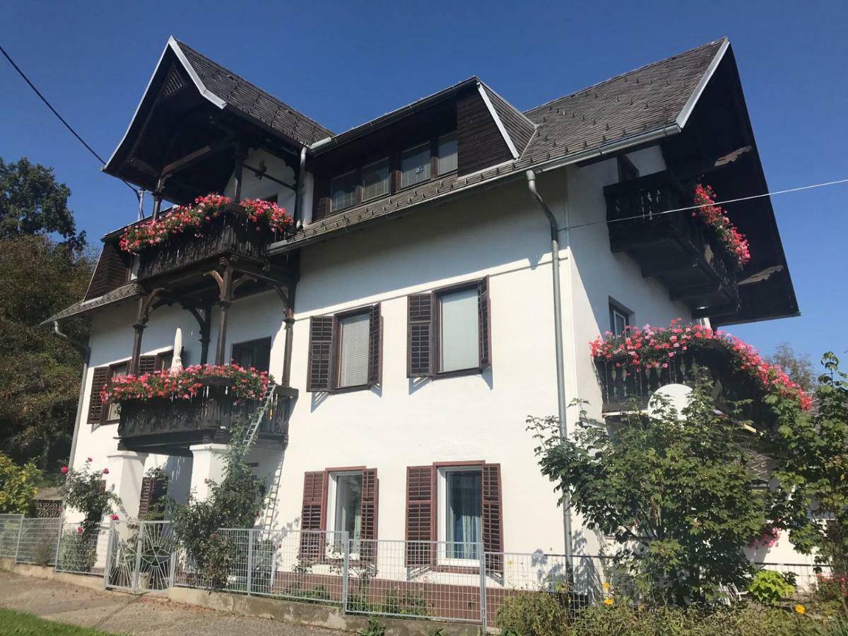 Villa Nusswald Krumpendorf Екстериор снимка